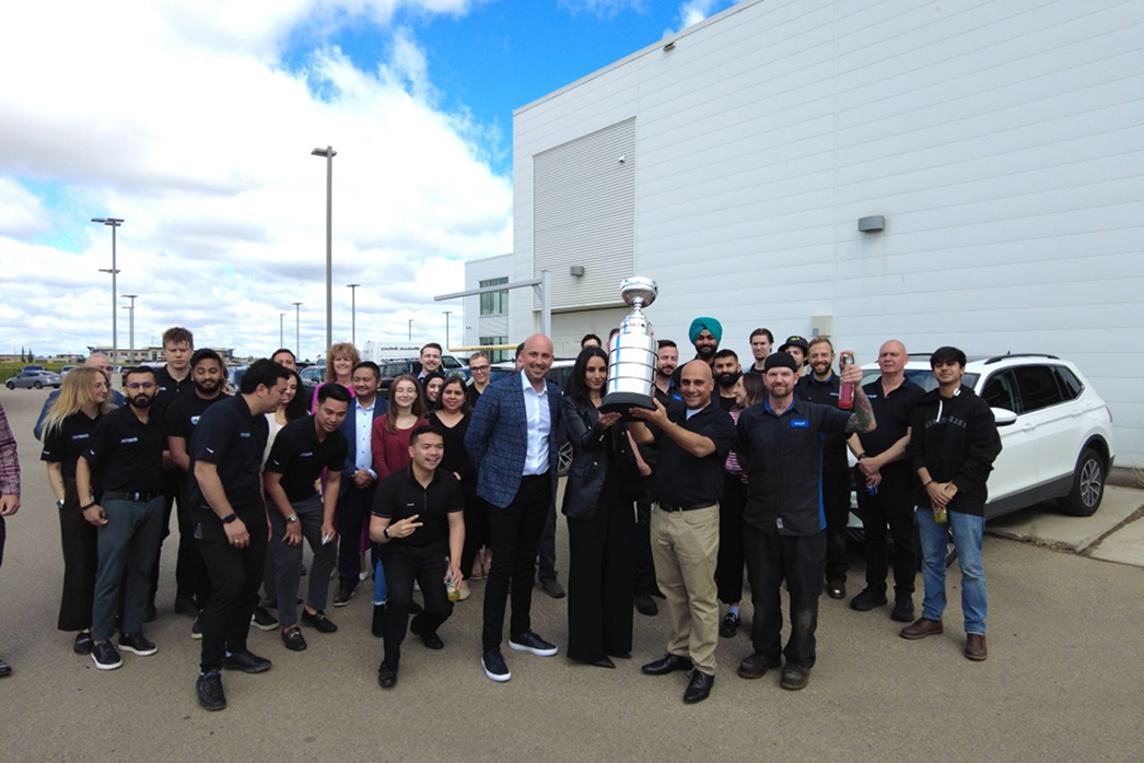 Group of AutoCanada service center employees